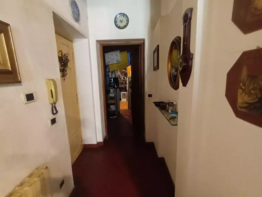 Immagine 8 di Appartamento in vendita  a Lucca