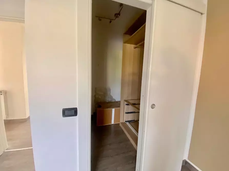 Immagine 15 di Appartamento in vendita  a Massa