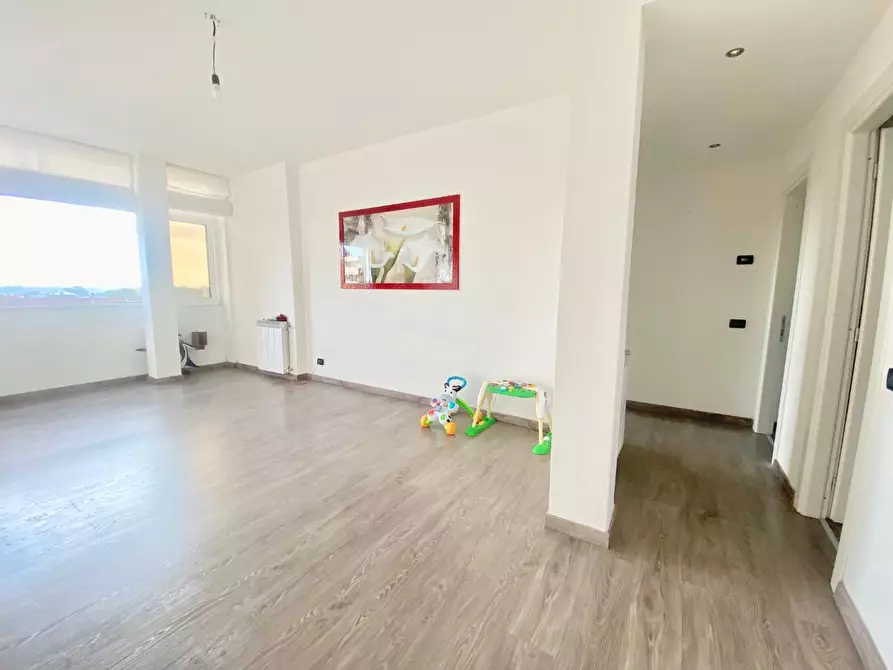 Immagine 4 di Appartamento in vendita  a Massa