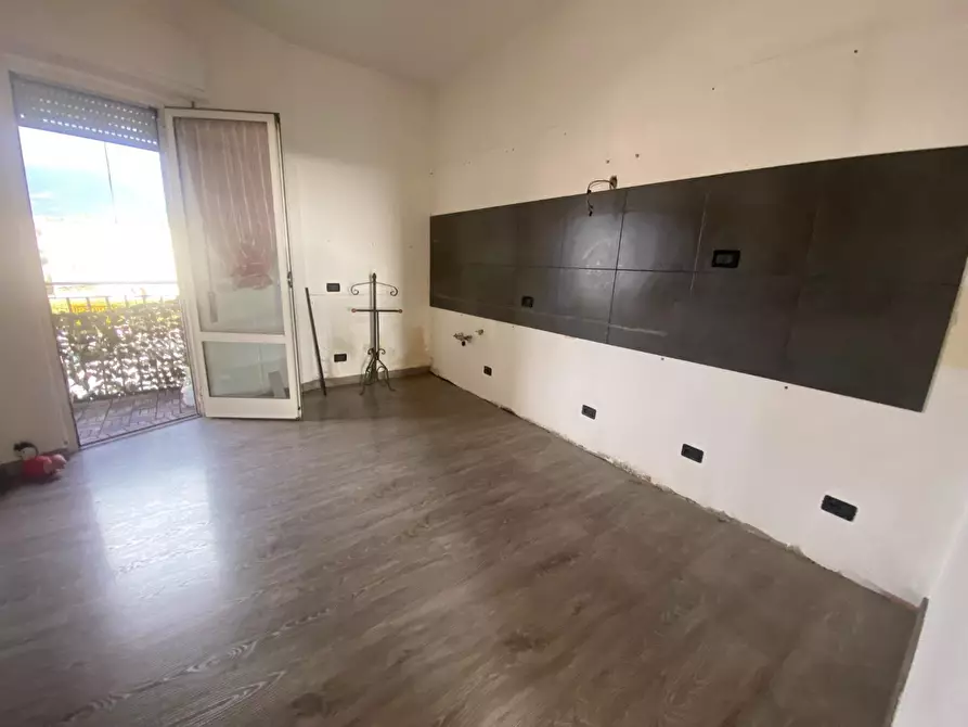 Immagine 8 di Appartamento in vendita  a Massa