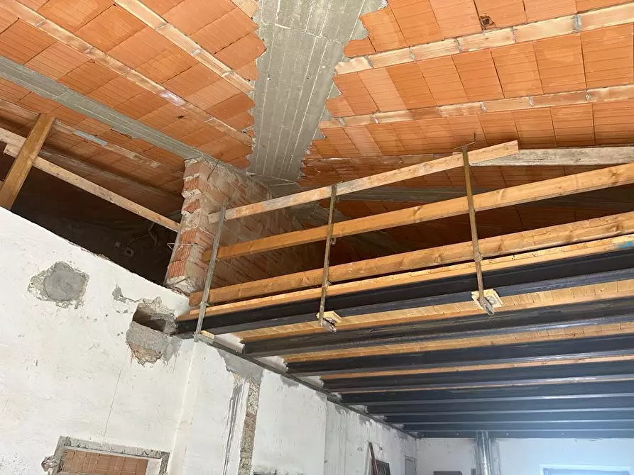 Immagine 28 di Casa indipendente in vendita  a Empoli