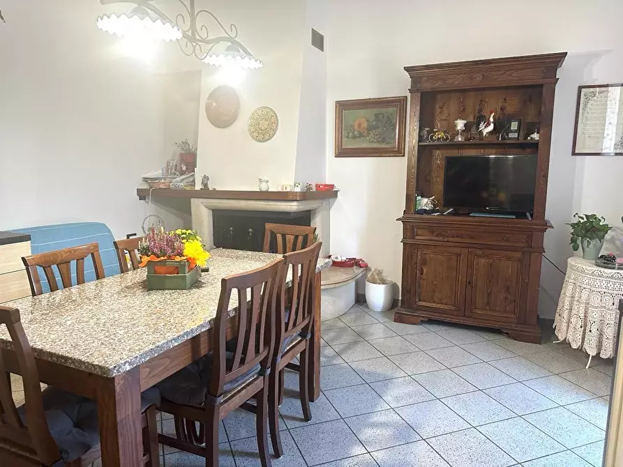 Immagine 5 di Casa indipendente in vendita  a Empoli