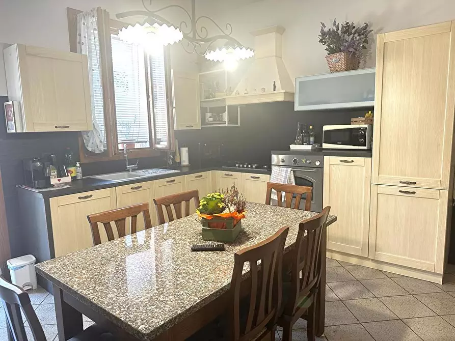 Immagine 23 di Casa indipendente in vendita  a Empoli