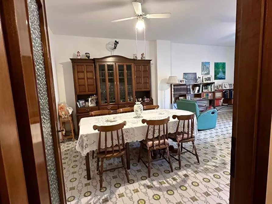 Immagine 16 di Appartamento in vendita  a Massa