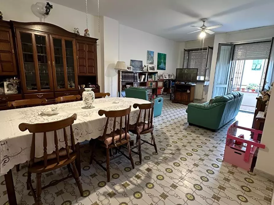 Immagine 17 di Appartamento in vendita  a Massa