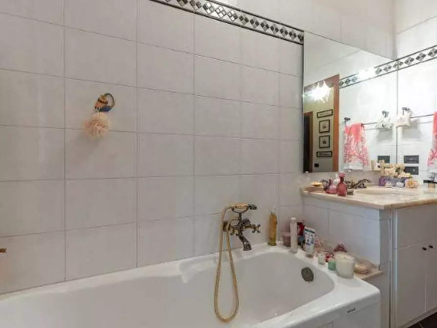 Immagine 16 di Appartamento in vendita  a San Miniato