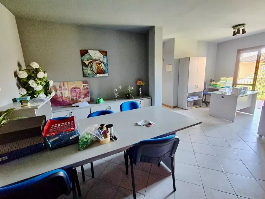 Immagine 12 di Appartamento in vendita  a Pontedera