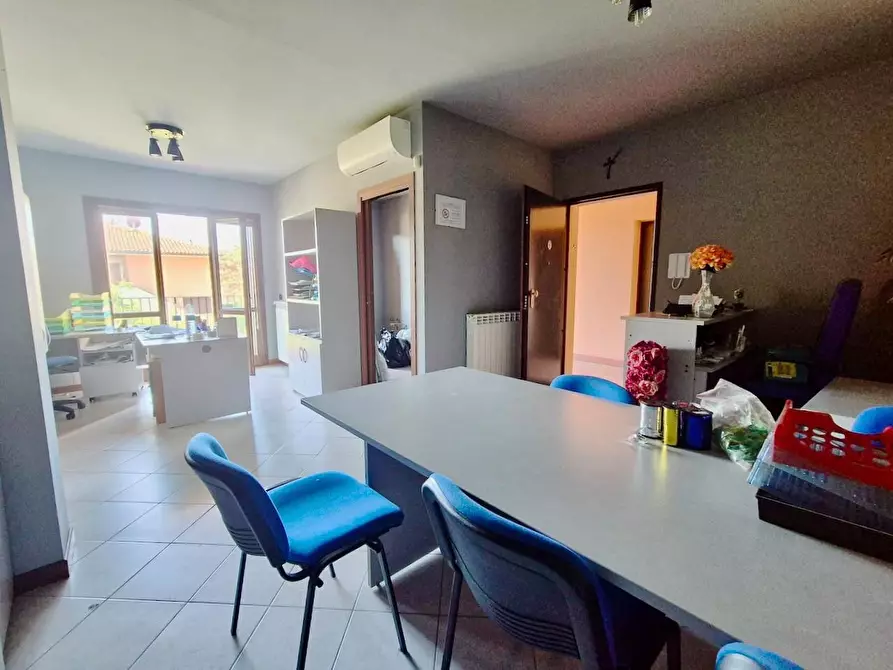 Immagine 11 di Appartamento in vendita  a Pontedera