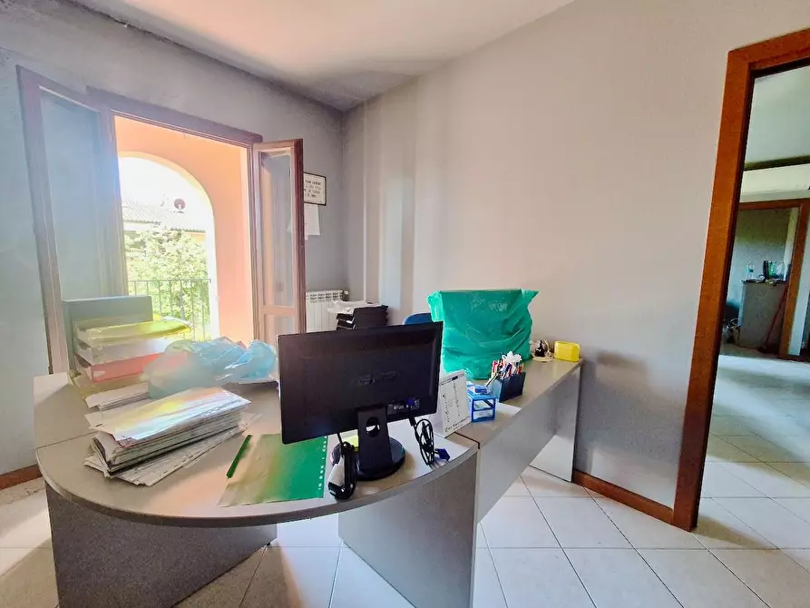 Immagine 18 di Appartamento in vendita  a Pontedera