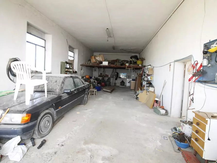 Immagine 11 di Appartamento in vendita  a Chiusdino