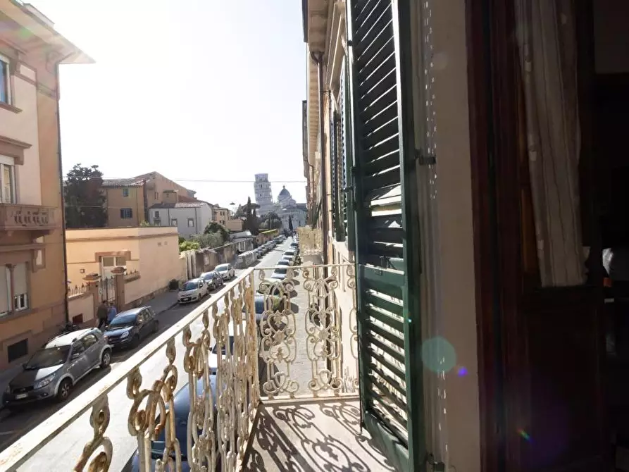 Immagine 2 di Villa in vendita  a Pisa