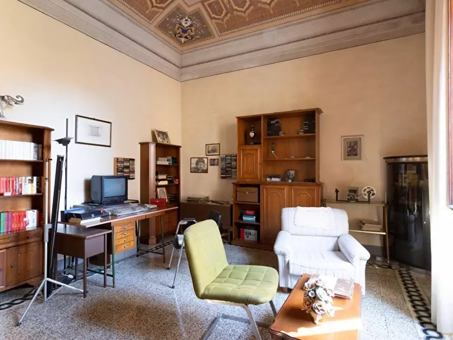 Immagine 8 di Villa in vendita  a Pisa