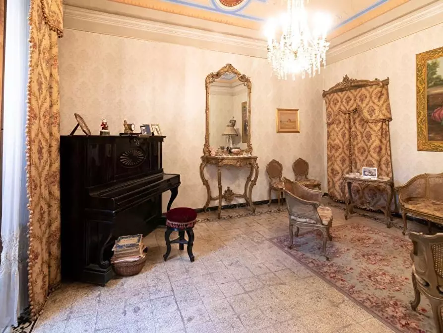 Immagine 6 di Villa in vendita  a Pisa