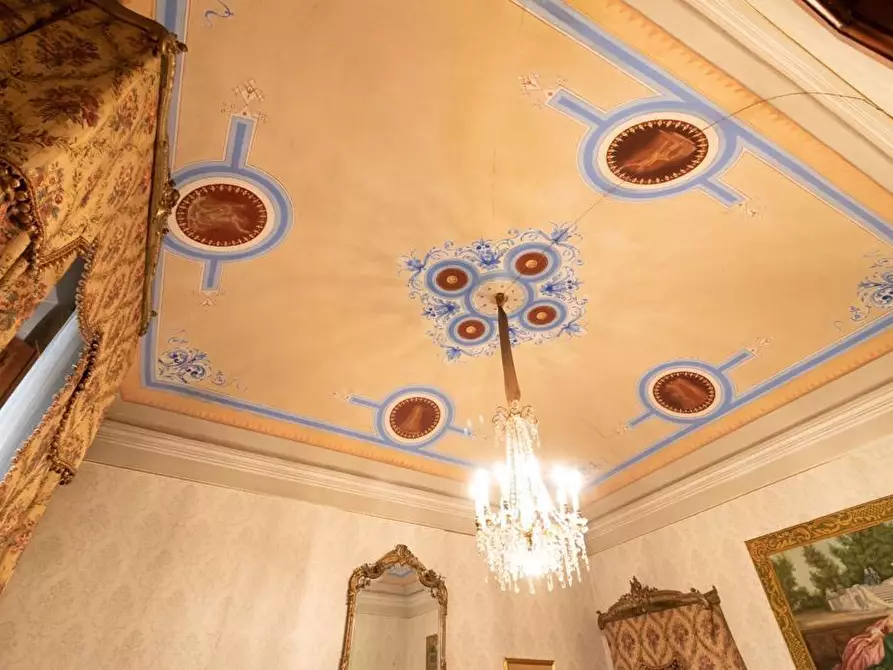 Immagine 7 di Villa in vendita  a Pisa