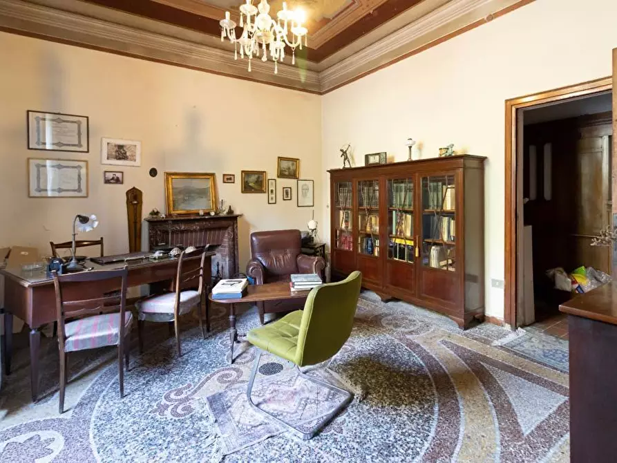 Immagine 23 di Villa in vendita  a Pisa