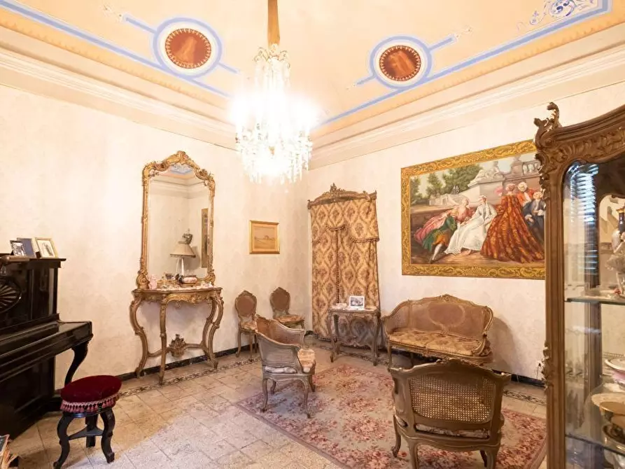 Immagine 12 di Villa in vendita  a Pisa