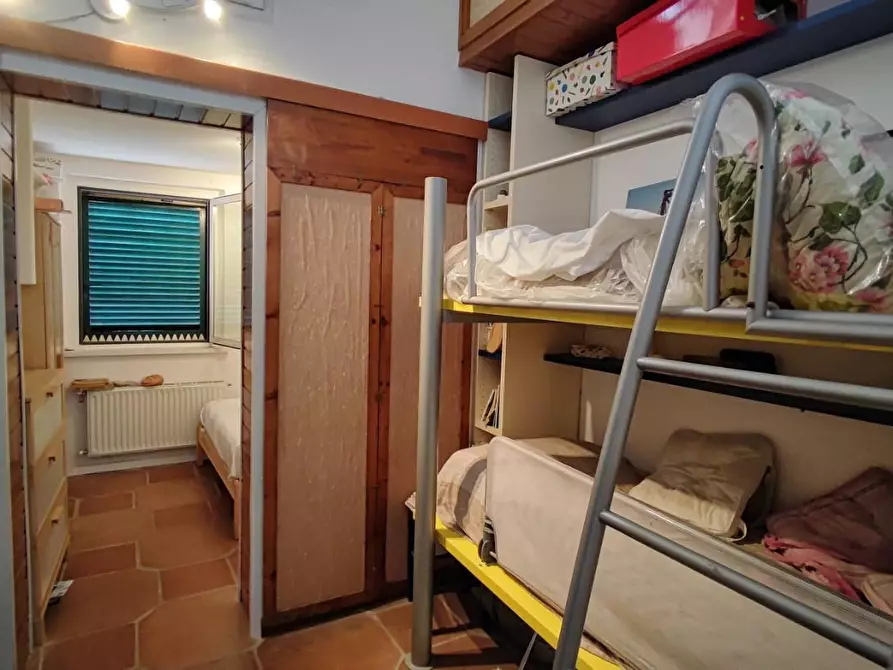 Immagine 8 di Villa in vendita  a Massarosa