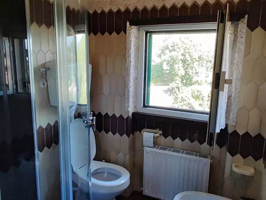 Immagine 29 di Villa in vendita  a Massarosa