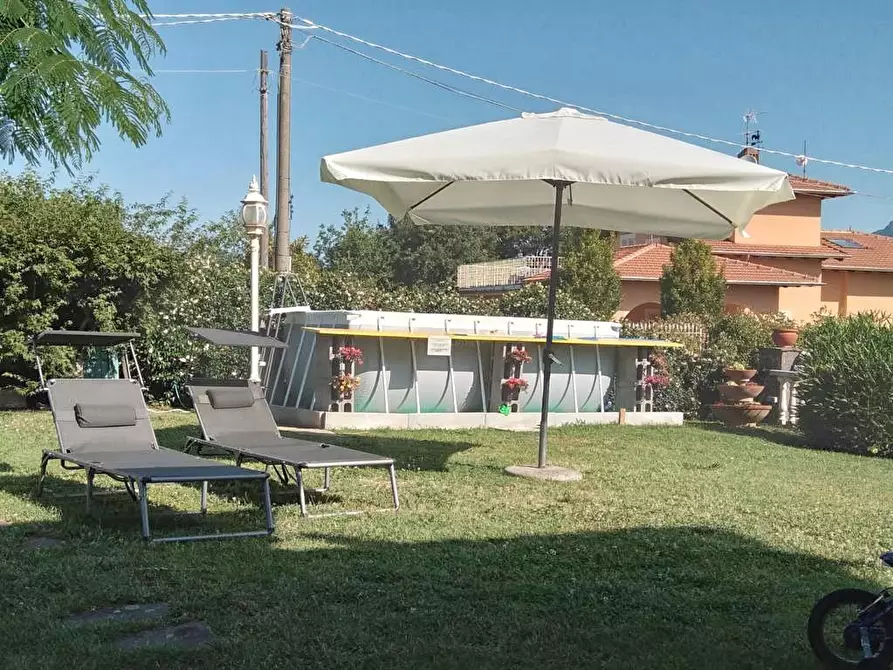 Immagine 41 di Villa in vendita  a Massarosa