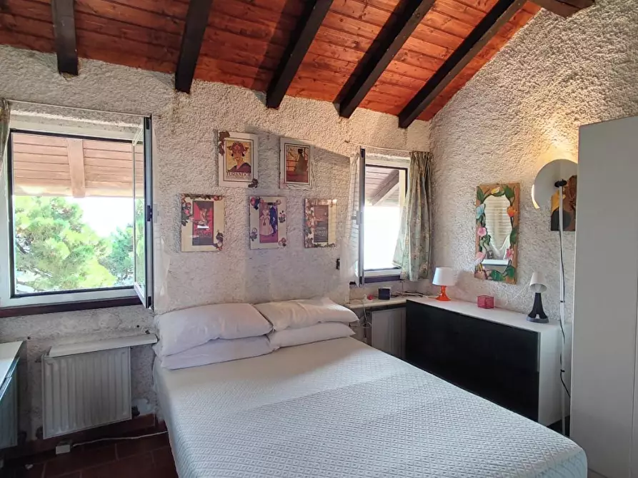 Immagine 23 di Villa in vendita  a Massarosa