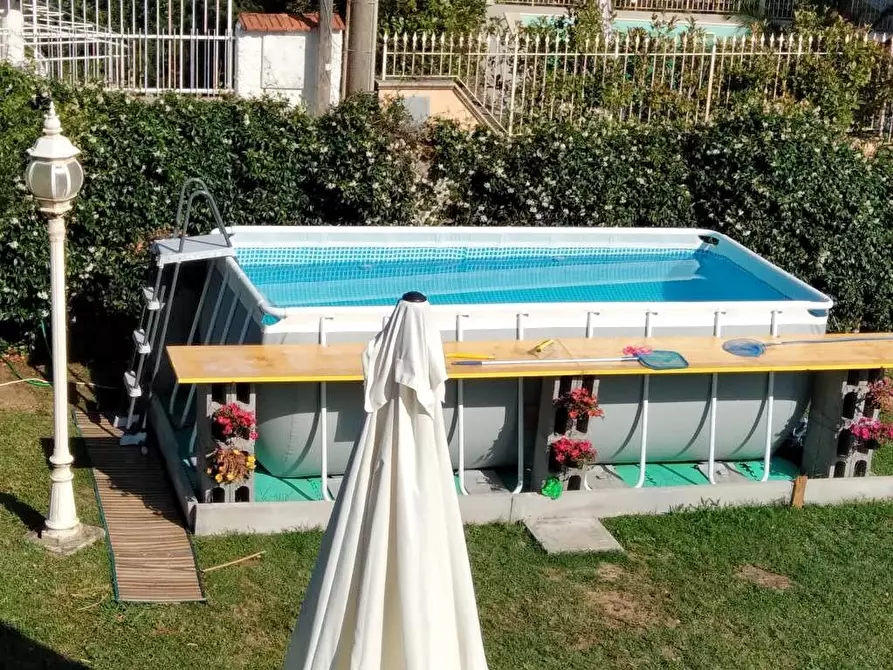 Immagine 39 di Villa in vendita  a Massarosa