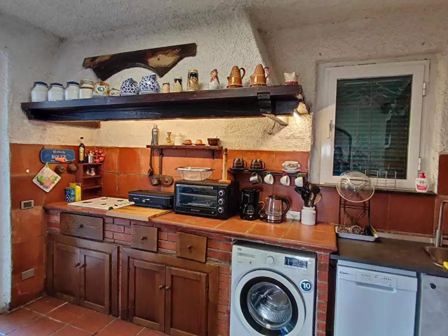 Immagine 21 di Villa in vendita  a Massarosa