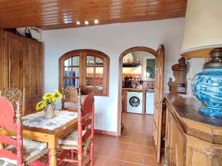 Immagine 18 di Villa in vendita  a Massarosa