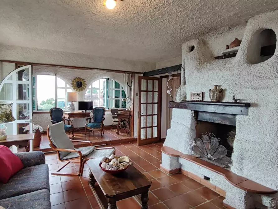 Immagine 14 di Villa in vendita  a Massarosa