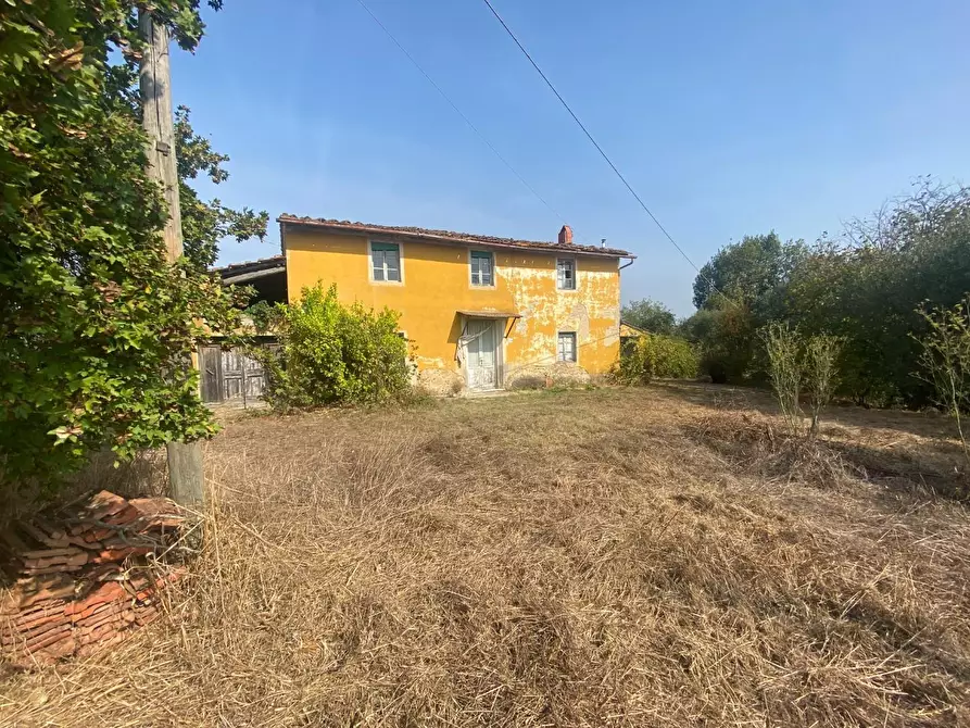 Immagine 13 di Casa indipendente in vendita  a Santa Maria A Monte