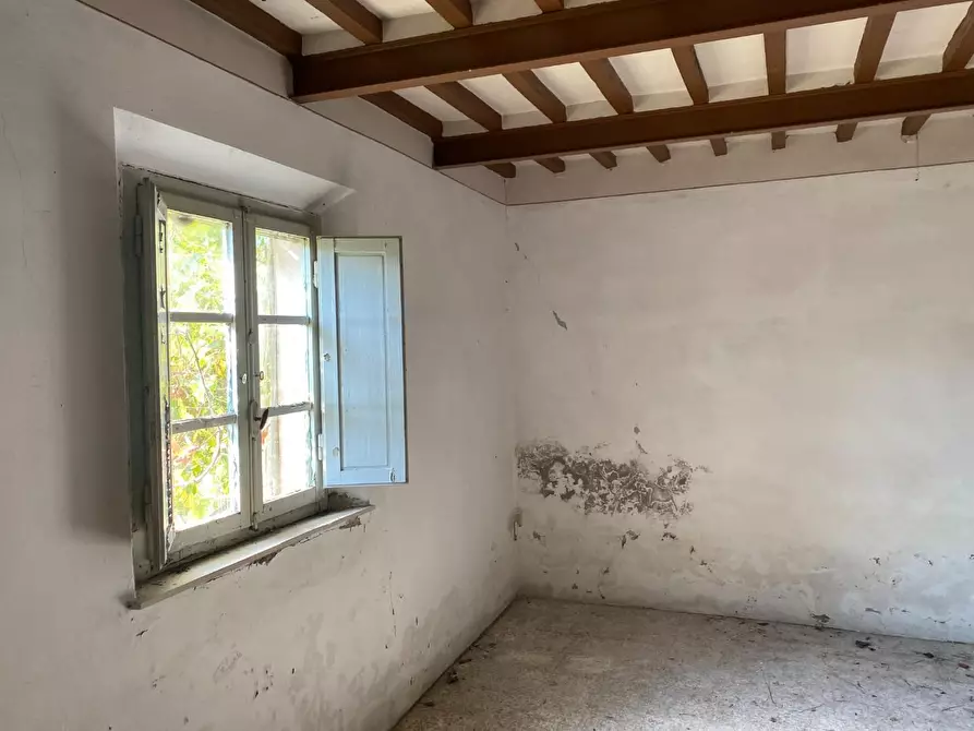 Immagine 6 di Casa indipendente in vendita  a Santa Maria A Monte