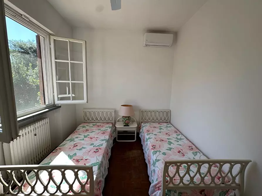 Immagine 28 di Villa in affitto  a Forte Dei Marmi