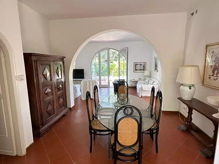 Immagine 20 di Villa in affitto  a Forte Dei Marmi