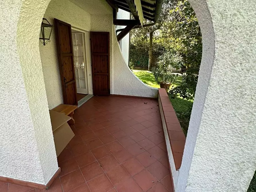 Immagine 14 di Villa in affitto  a Forte Dei Marmi