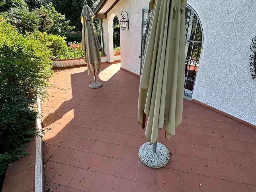 Immagine 16 di Villa in affitto  a Forte Dei Marmi