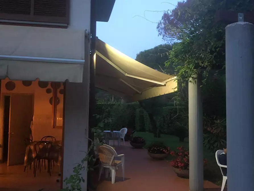 Immagine 22 di Casa indipendente in vendita  a Massa