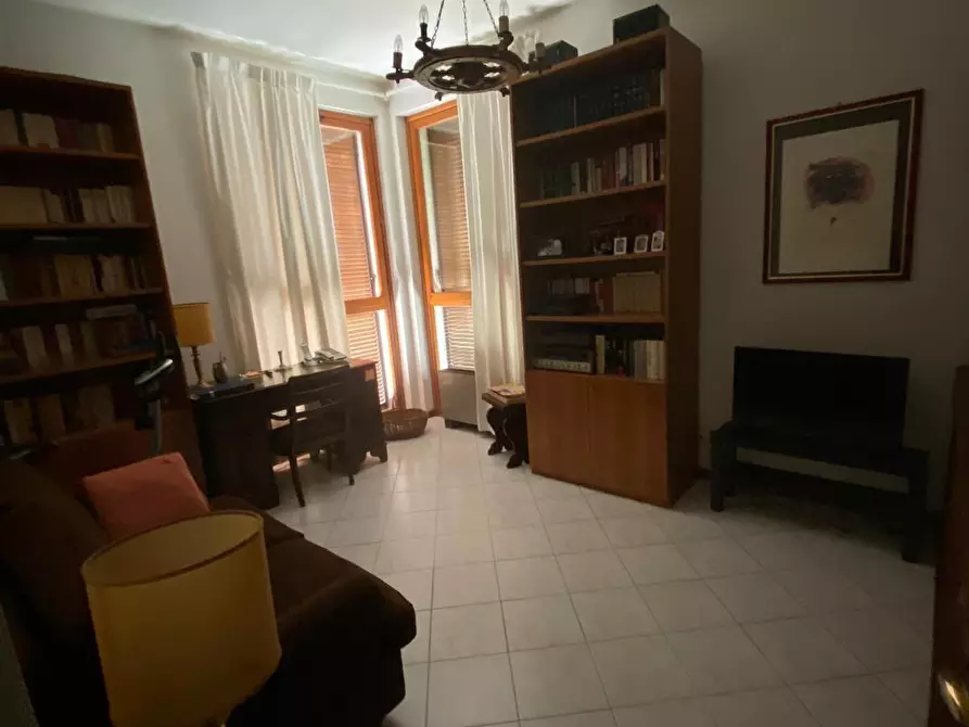 Immagine 8 di Casa indipendente in vendita  a Massa