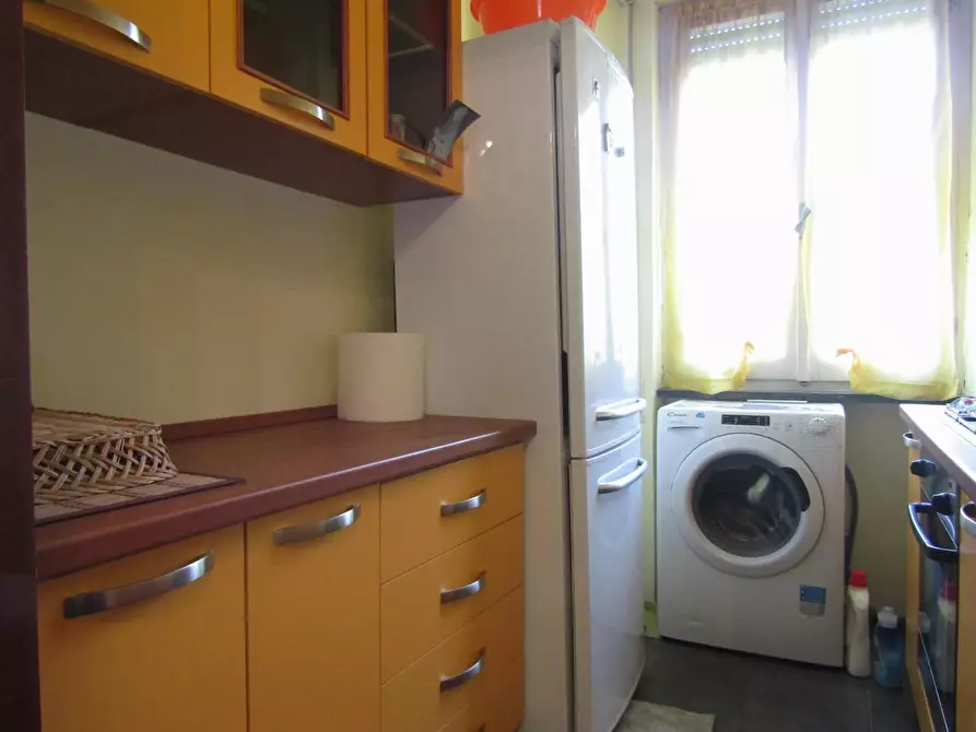 Immagine 16 di Appartamento in vendita  a Massa