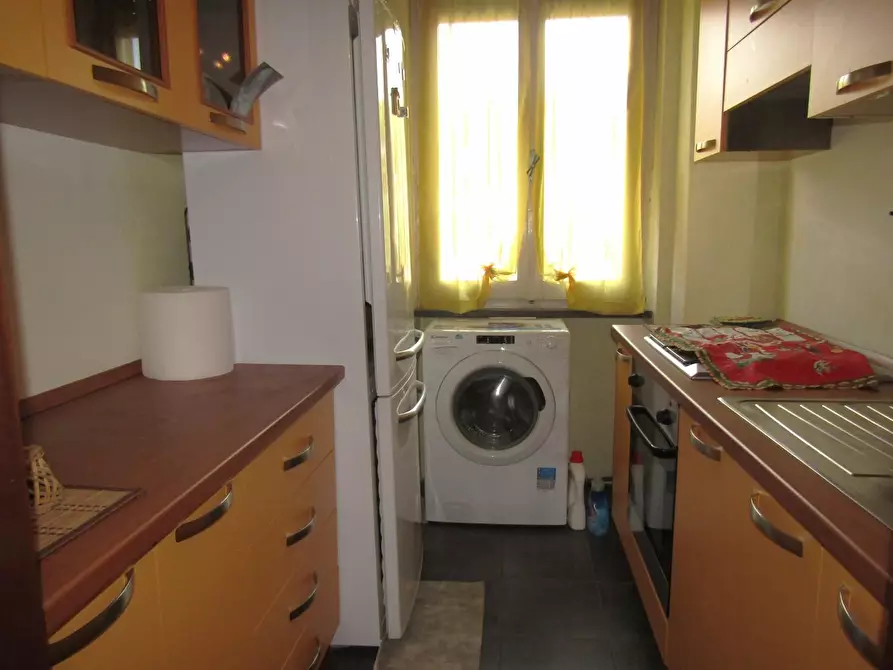 Immagine 14 di Appartamento in vendita  a Massa