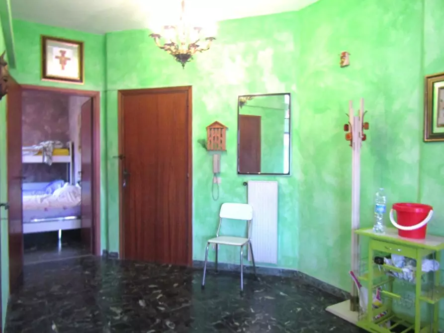 Immagine 11 di Appartamento in vendita  a Massa