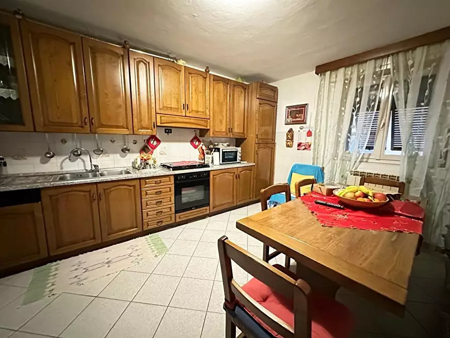 Immagine 9 di Casa semindipendente in vendita  a Ameglia