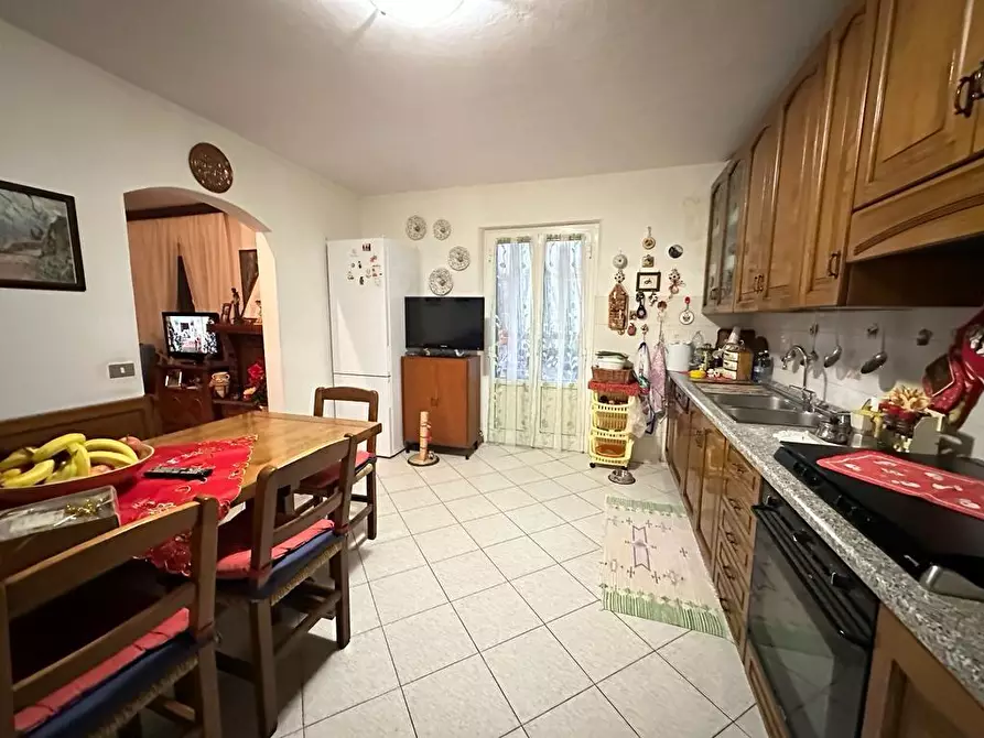 Immagine 11 di Casa semindipendente in vendita  a Ameglia