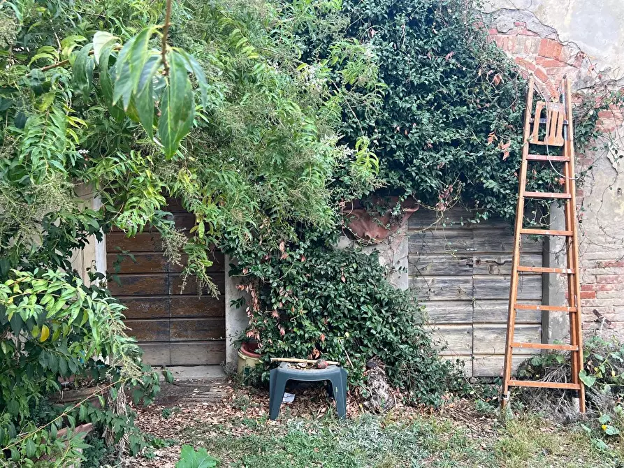 Immagine 25 di Casa colonica in vendita  a Cerreto Guidi