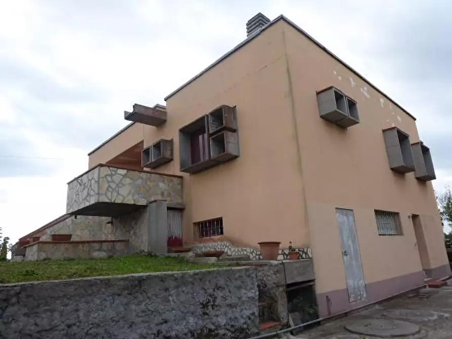 Immagine 19 di Villa in vendita  a San Giuliano Terme