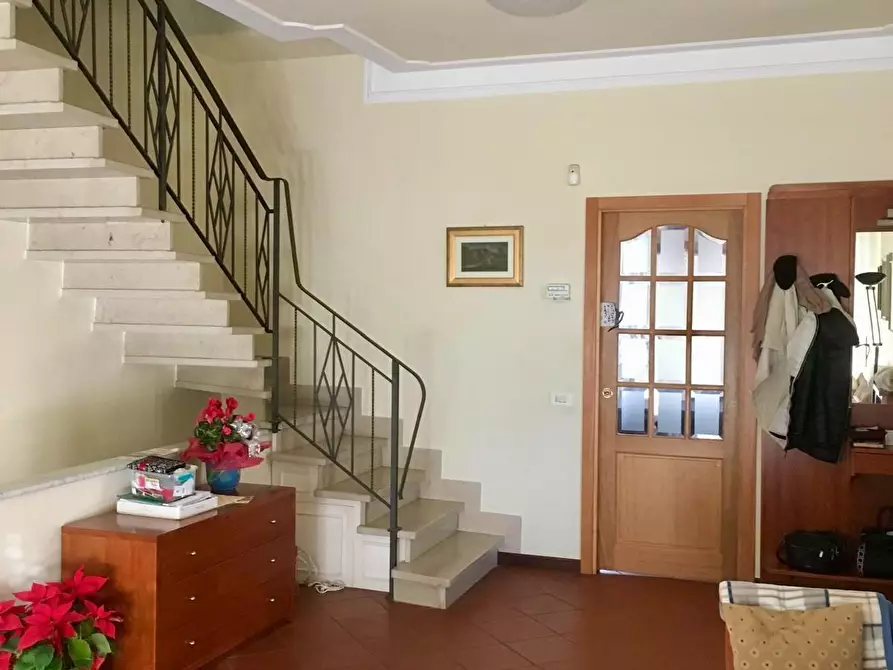 Immagine 21 di Casa bifamiliare in vendita  a Camaiore