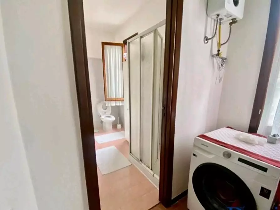 Immagine 18 di Casa indipendente in vendita  a Massa