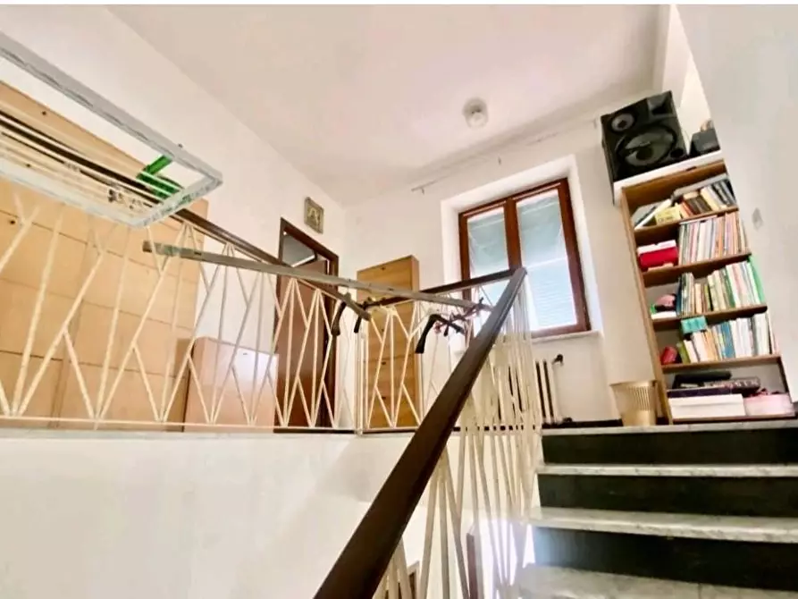 Immagine 12 di Casa indipendente in vendita  a Massa