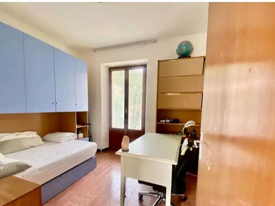 Immagine 10 di Casa indipendente in vendita  a Massa