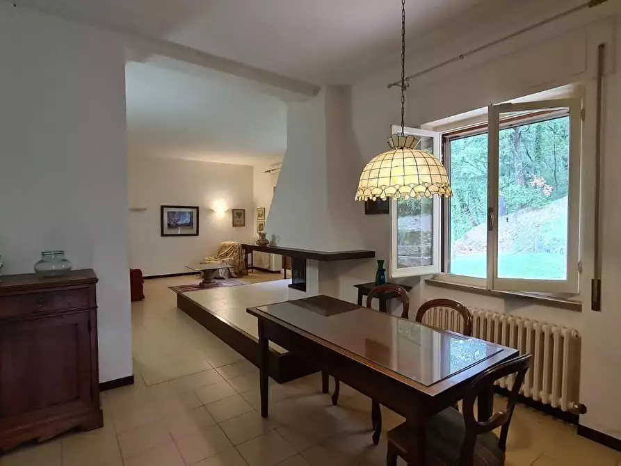 Immagine 20 di Villa in vendita  a Fivizzano