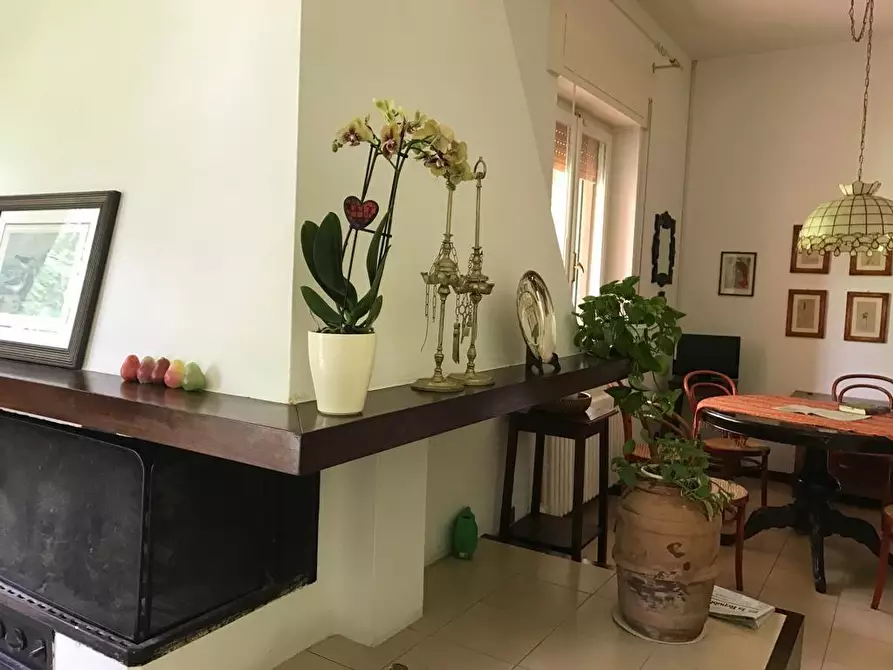 Immagine 18 di Villa in vendita  a Fivizzano