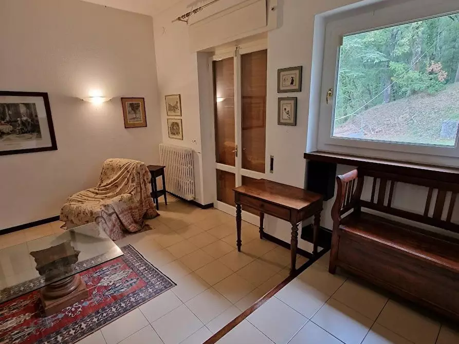 Immagine 17 di Villa in vendita  a Fivizzano